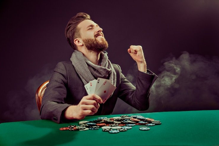 Antarmuka Spadegaming di platform mode 303 menampilkan koleksi permainan slot dengan judul tema dan tombol putar